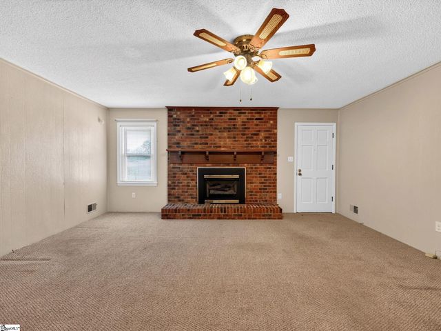 4067 Anderson Mill Road, Spartanburg, SC 29301