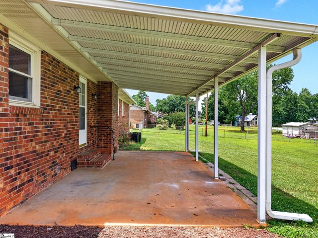 4067 Anderson Mill Road, Spartanburg, SC 29301