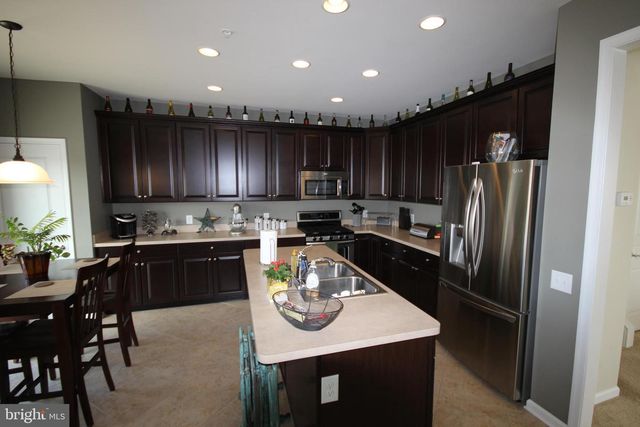 299 N CALDWELL CIR, Downingtown, PA 19335