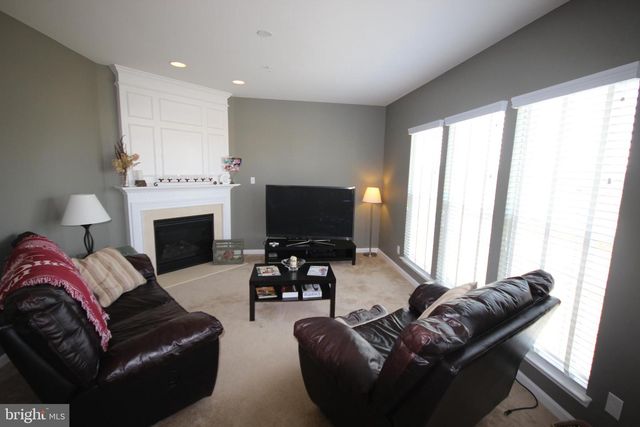 299 N CALDWELL CIR, Downingtown, PA 19335