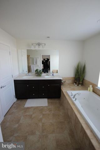 299 N CALDWELL CIR, Downingtown, PA 19335