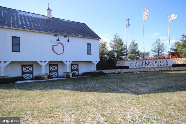 299 N CALDWELL CIR, Downingtown, PA 19335