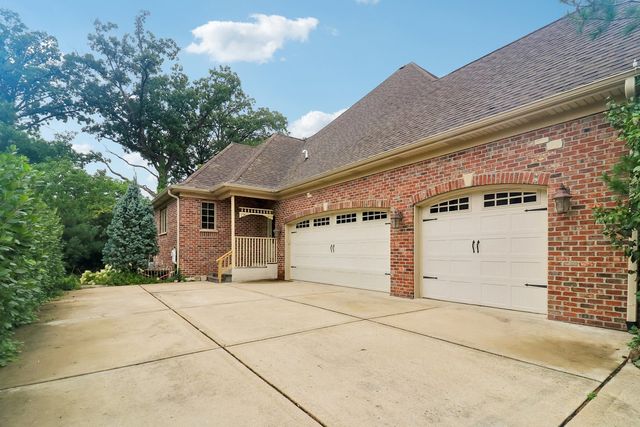 20102 Oakwood Drive, Mokena, IL 60448