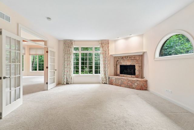 20102 Oakwood Drive, Mokena, IL 60448