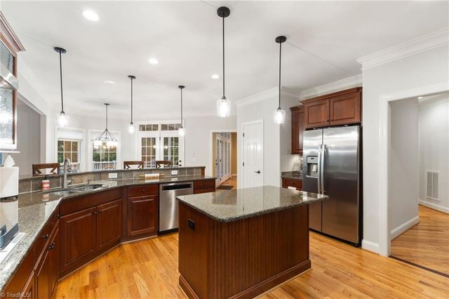 7572 Haw Meadows Drive, Kernersville, NC 27284