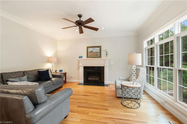 7572 Haw Meadows Drive, Kernersville, NC 27284