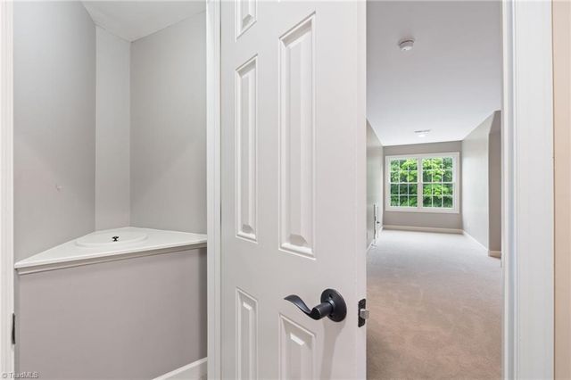 7572 Haw Meadows Drive, Kernersville, NC 27284