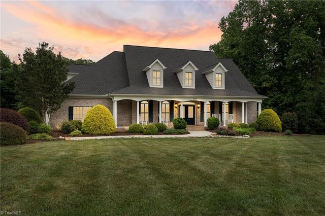 7572 Haw Meadows Drive, Kernersville, NC 27284