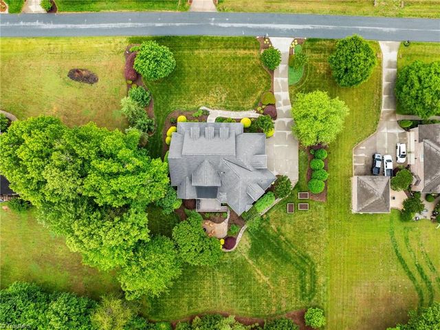 7572 Haw Meadows Drive, Kernersville, NC 27284