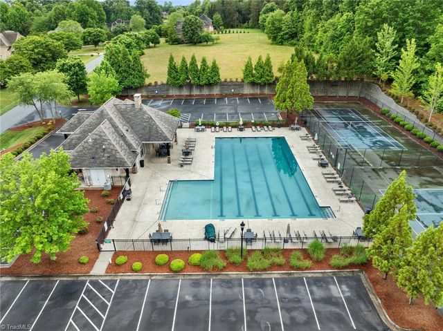7572 Haw Meadows Drive, Kernersville, NC 27284