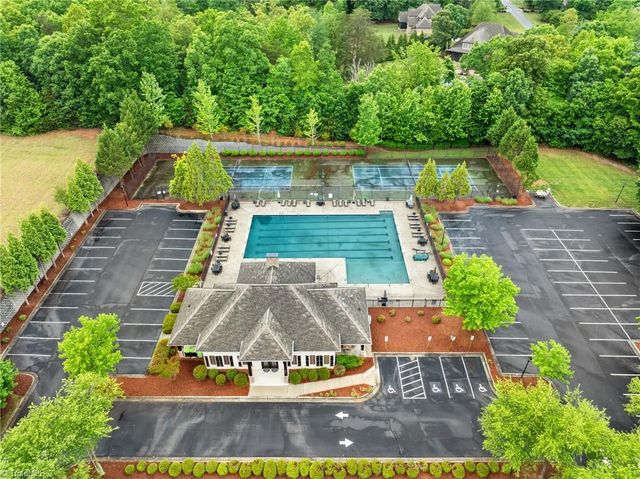 7572 Haw Meadows Drive, Kernersville, NC 27284