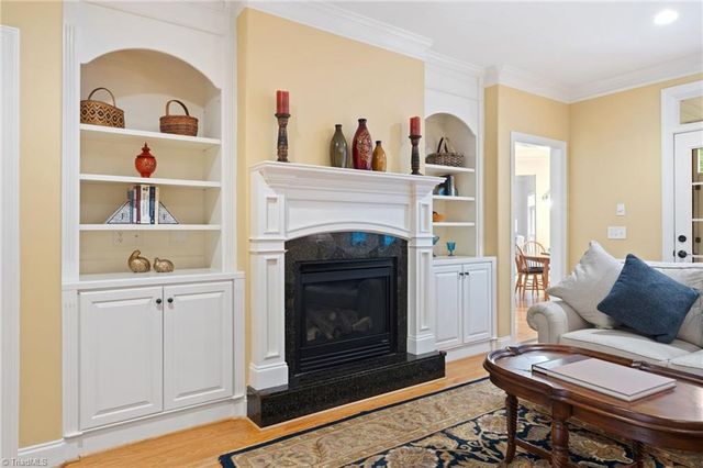 7572 Haw Meadows Drive, Kernersville, NC 27284