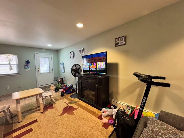 1374 Gillespie Avenue, Bronx, NY 10461