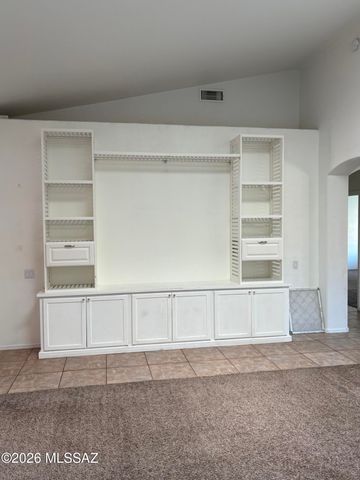 7648 W Creosote Spring Court, Tucson, AZ 85743