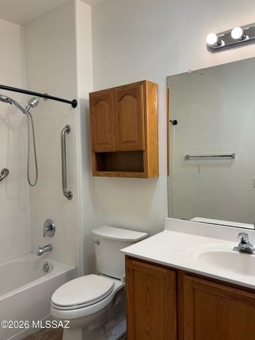 7648 W Creosote Spring Court, Tucson, AZ 85743