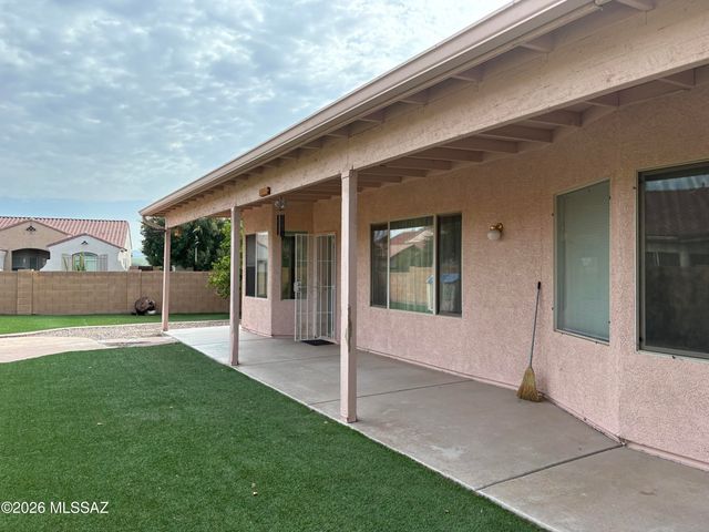 7648 W Creosote Spring Court, Tucson, AZ 85743