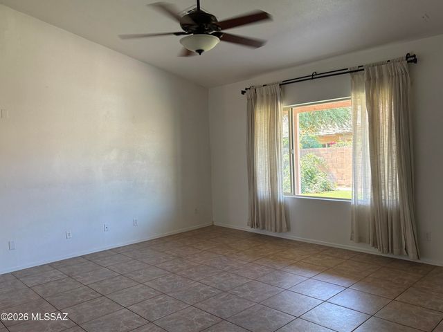 7648 W Creosote Spring Court, Tucson, AZ 85743