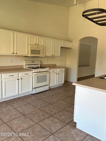 7648 W Creosote Spring Court, Tucson, AZ 85743