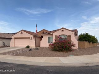 7648 W Creosote Spring Court, Tucson, AZ 85743