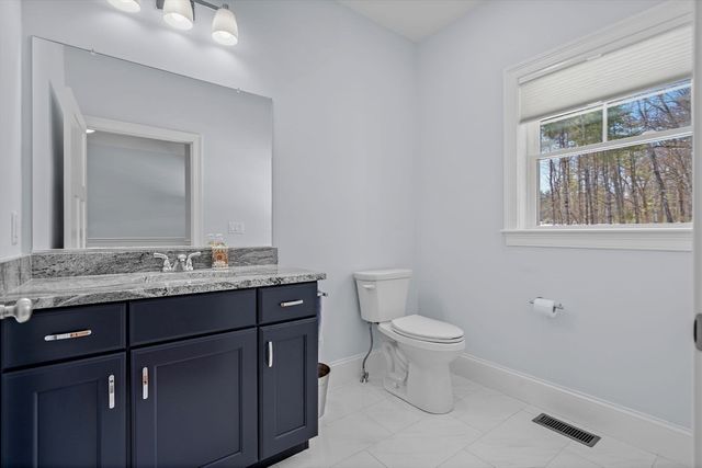 6 Chickadee Way 23, Upton, MA 01568