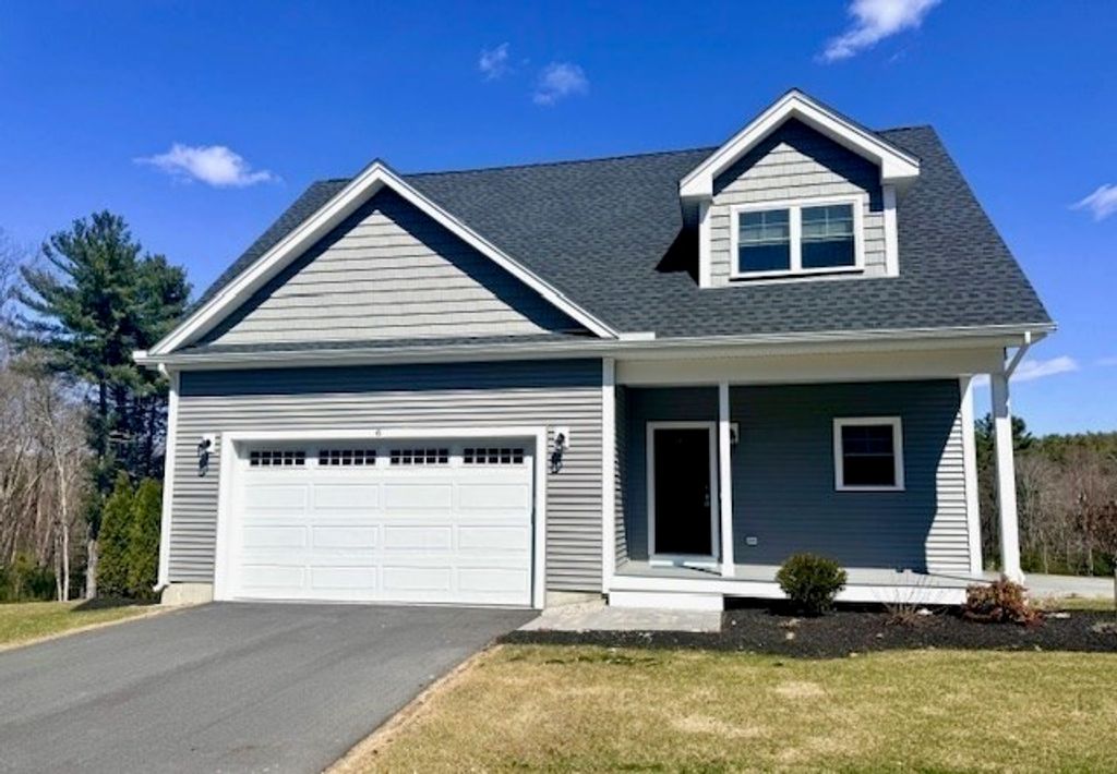 6 Chickadee Way 23, Upton, MA 01568