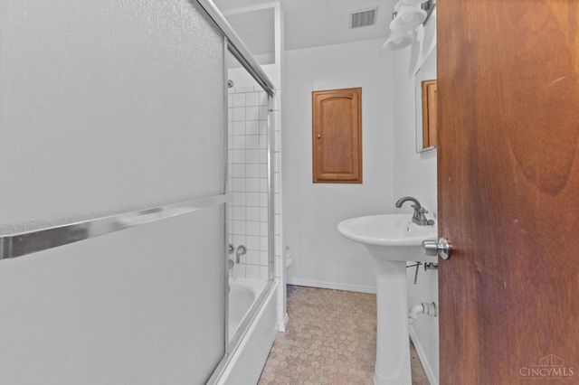 5156 Valley Ridge Road, Green Twp, OH 45247