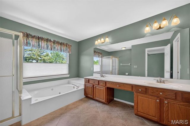 1329 Crooked Stick Drive, O'fallon, MO 63366