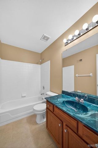 1329 Crooked Stick Drive, O'fallon, MO 63366