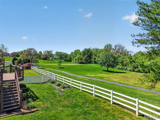 1329 Crooked Stick Drive, O'fallon, MO 63366
