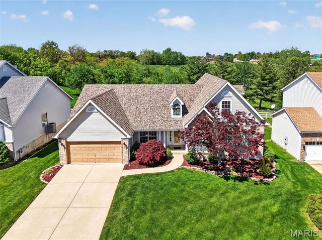 1329 Crooked Stick Drive, O'fallon, MO 63366
