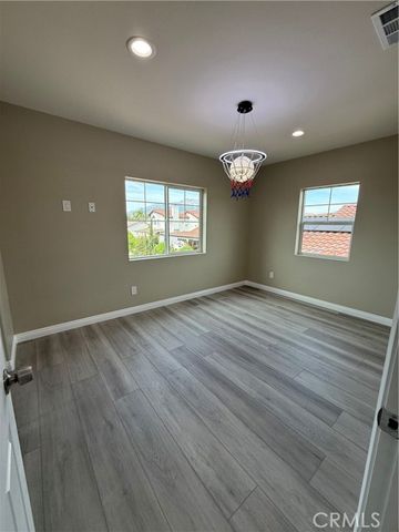 7398 N Maple, Fontana, CA 92336