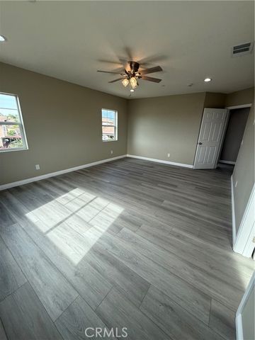 7398 N Maple, Fontana, CA 92336