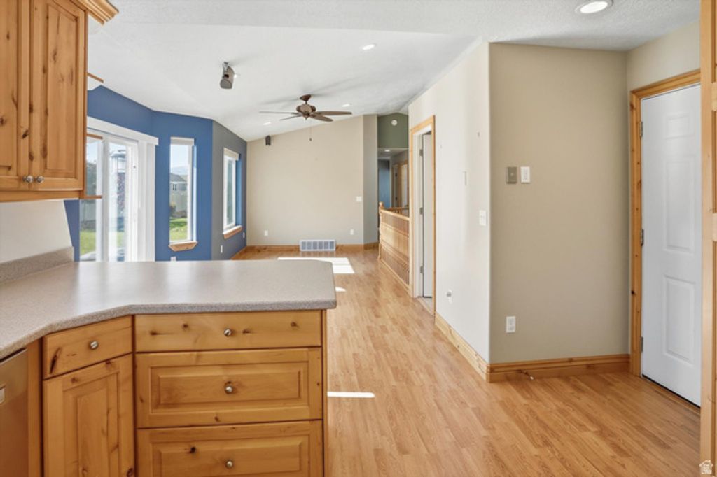 Image 12 of property listing at 464 N 1300 E, Heber City, UT 84032