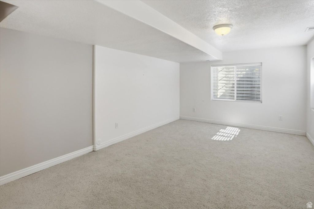 Image 27 of property listing at 464 N 1300 E, Heber City, UT 84032
