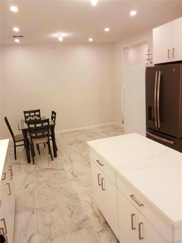 6 Amsterdam 304, Monroe, NY 10950