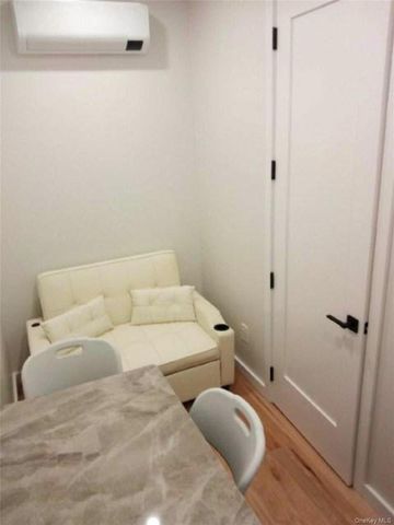 6 Amsterdam 304, Monroe, NY 10950