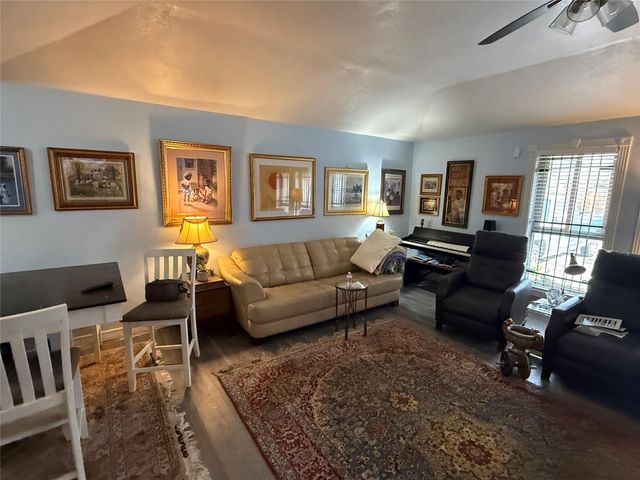 214 Maybrook Drive, Houston, TX 77015