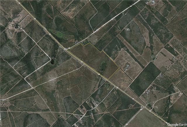 124 County Road 164, George West, TX 78022