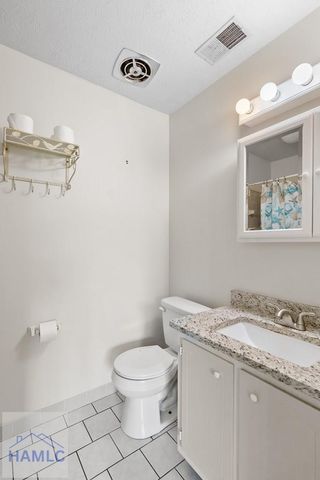 252 River Drive, Midway, GA 31320