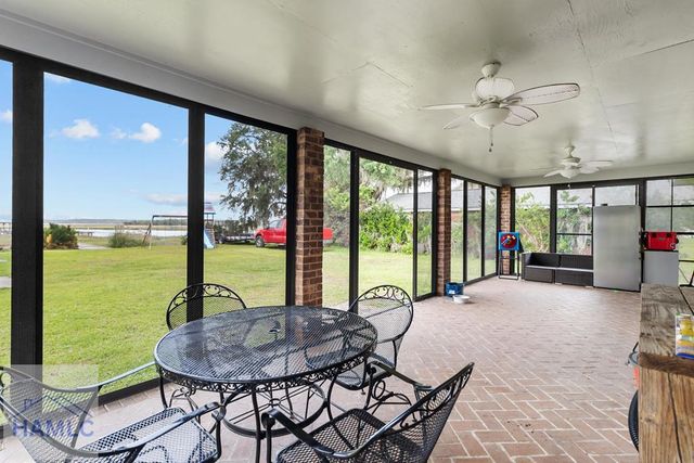 252 River Drive, Midway, GA 31320