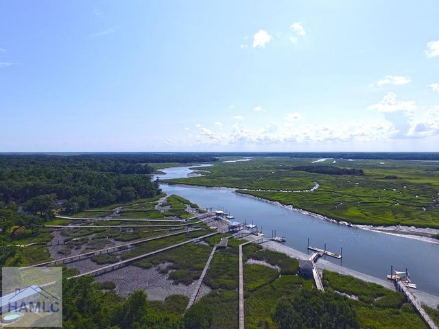 252 River Drive, Midway, GA 31320