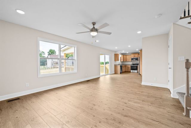 408 Park Glen Lane, Clarksville, TN 37042