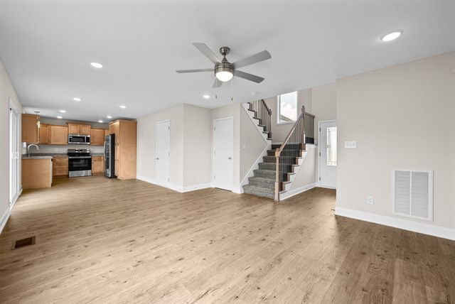 408 Park Glen Lane, Clarksville, TN 37042