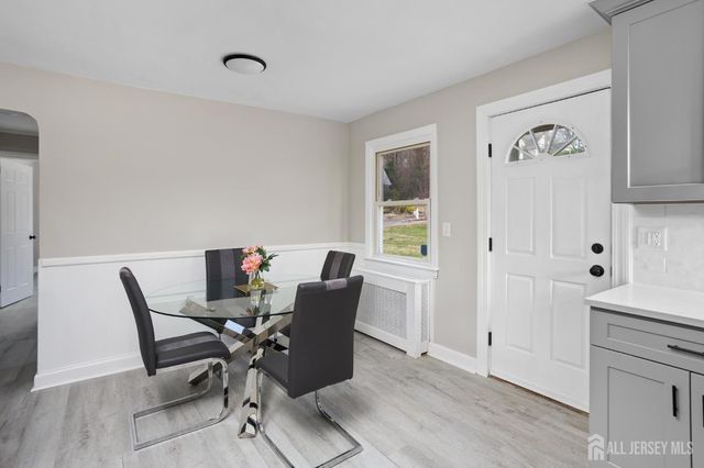 83 Mountain Boulevard, Somerset County, NJ 07069
