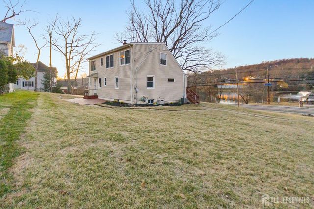 83 Mountain Boulevard, Somerset County, NJ 07069