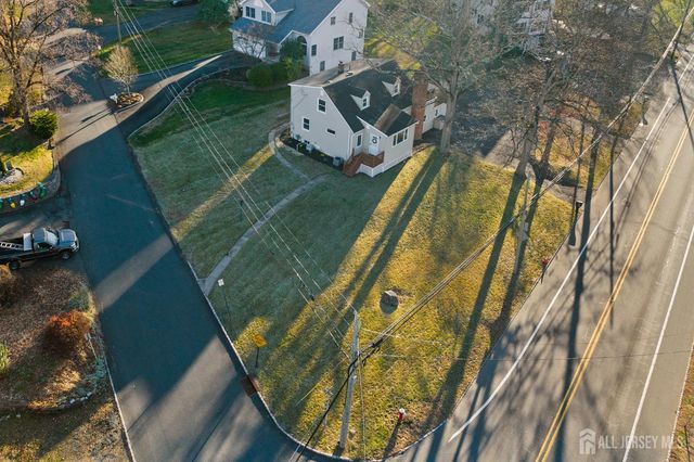 83 Mountain Boulevard, Somerset County, NJ 07069