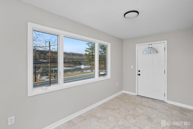 83 Mountain Boulevard, Somerset County, NJ 07069