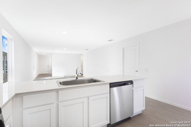 1355 Neria Loop, San Antonio, TX 78224