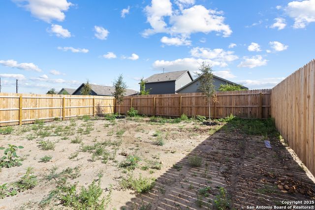 1355 Neria Loop, San Antonio, TX 78224