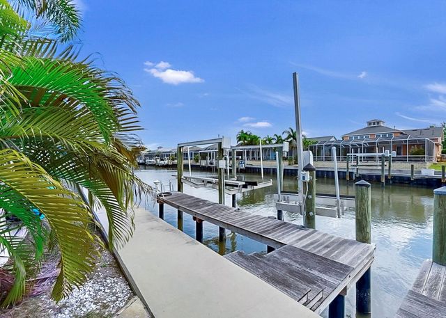 5715 SEA TROUT PLACE, Apollo Beach, FL 33572